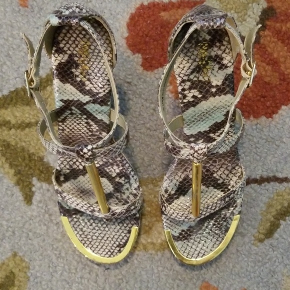 Mossimo animal print cork wedges with gold accents - Picture 4 of 6